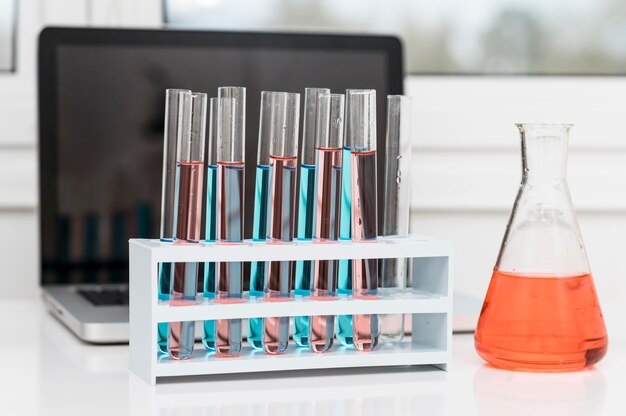 Zastosowanie metanolu do HPLC w nowoczesnych laboratoriach